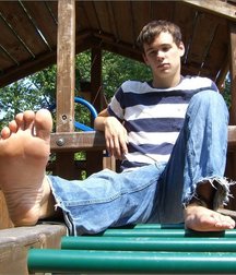 Worship boys feet 3 5c435a94b53a8.jpg