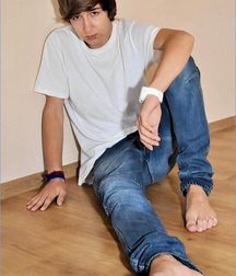 Worship boys feet 3 5c435a9e7c7a0.jpg