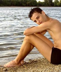 Dorian 5c440b095706b.jpg