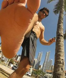 Male feet 5c460e38395b2.jpg