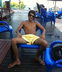 Boy feet 22 5c46139286676.jpg