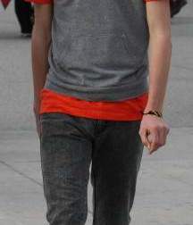 Flip flops feet 5c471c528f876.jpg