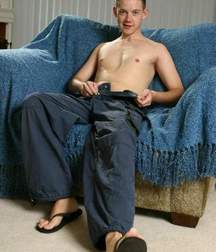 Flip flops feet 5c471c5d5dbff.jpg