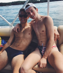 Hotties 3 5c488a7e5def3.png