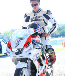 Biker Leather and boots 5c490d002dd97.jpg