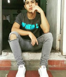 Sneaker boys 3 5c4b56b1f1141.jpg