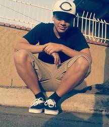 Sneaker boys 3 5c4b56d9ee5e6.jpg