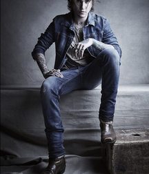 Leather and boots 2 5c5197b354cd1.jpg