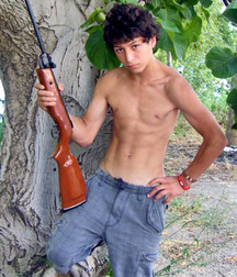 Sexy boys 5c5232e4a92cf.jpg