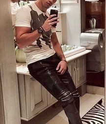 Leatherboys 4 5c54952444885.jpg