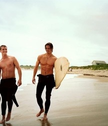 Surfboys 2 5c55d4db52724.jpg