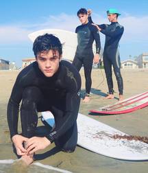 Surfboys 2 5c55d4fd6b35b.jpg