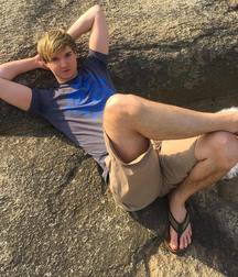 Boy feet 28 5c55d971878fb.jpg