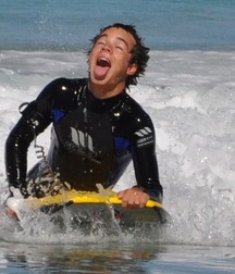 Surfer and Divers 5c5629e0afd3c.jpg