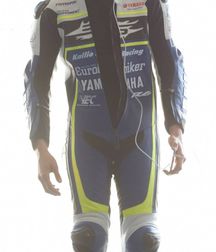 Surfer and Divers 5c5629e71a69f.jpg