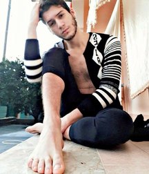 Barefoot boys 5 5c58bd7ee1385.jpg