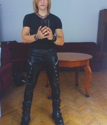 Leather guys 5c5cb92782c0d.jpg