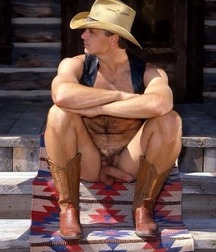 Bootlover 5c5f3075c193f.jpg