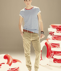 Model boys feet 5c5f49ad887eb.jpg