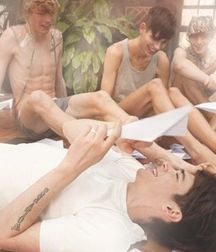 Model boys feet 5c5f49b4c0e7e.jpg