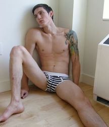 Model boys feet 5c5f49b7813a9.jpg