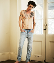 Model boys feet 5c5f49c9045db.jpg