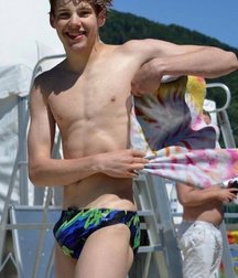 Speedoboys 5c5fa1fc44c07.jpg