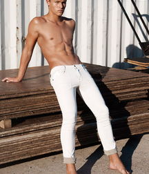 Dom Boys 3 5c61c16e99bc6.jpg