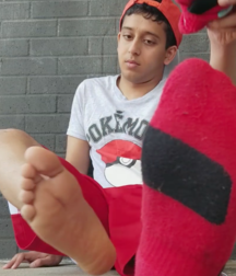 Barefoot boys 7 5c61c50696e22.png