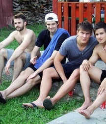Hot smelly feet 5c62e5f114dc1.jpg