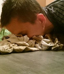Hot smelly feet 5c62e6087969c.jpg