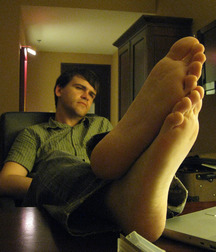 Boy feet 33 5c63176f16feb.jpg