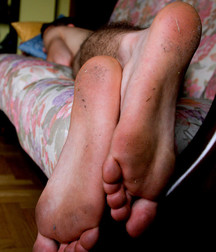 Boy feet 33 5c63178201c16.jpg