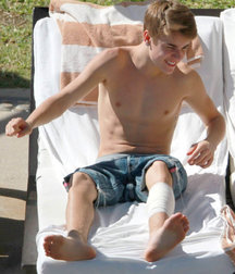 Celebs feet 5c65e8a020f4d.jpg