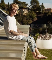 Celebs feet 5c65e8a3d353d.jpg