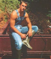 Farmboys in boots 5c6720df921ab.jpg
