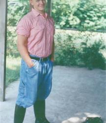 Farmboys in boots 5c6720f2317bf.jpg