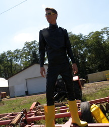 Farmboys in boots 5c6720fda6718.jpg