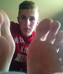 Smelly boy feet 4 5c6761aa2f654.jpg