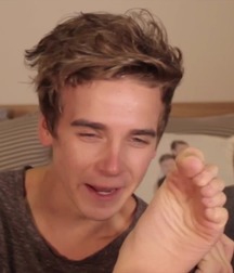 Smelly boy feet 4 5c6761b64394e.jpg