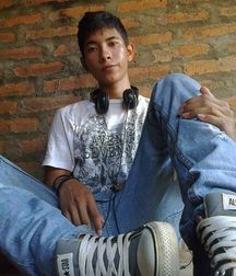 Chucks 5c681945ca5a0.jpg