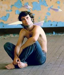 Barefoot beauties in jeans 5c694c93bc4bb.jpg