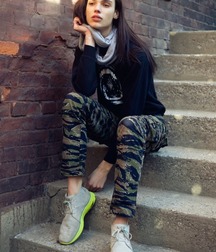 Beautiful long hair 5c698b88b423f.jpg