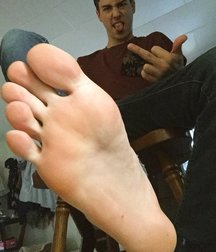 Boy feet and soles 5c6e8cde5c198.jpg