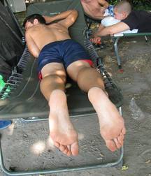 Worship these feet 5c6f1f465b844.jpg
