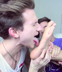 Worship these feet 5c6f1f4f4ffc2.png