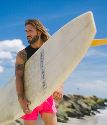 Surfer hotties 5c70540a59d35.jpg