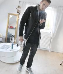 Leatherlove 5c712e7e99812.jpg
