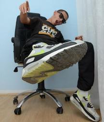 Sneaker and cleats 5c714dd0f1e86.jpg