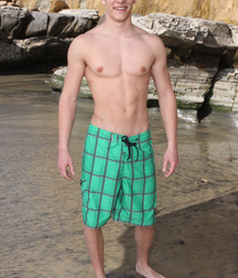 Twinks loving feet 5c72e717dd126.jpg